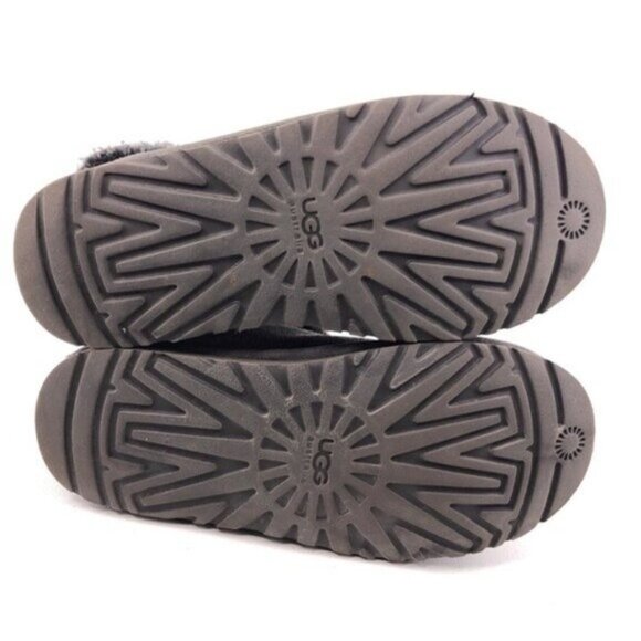 UGG Cambridge Sheepskin Winter Boots 6 - Picture 7 of 12